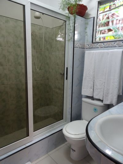 'Bano 1' Casas particulares are an alternative to hotels in Cuba.